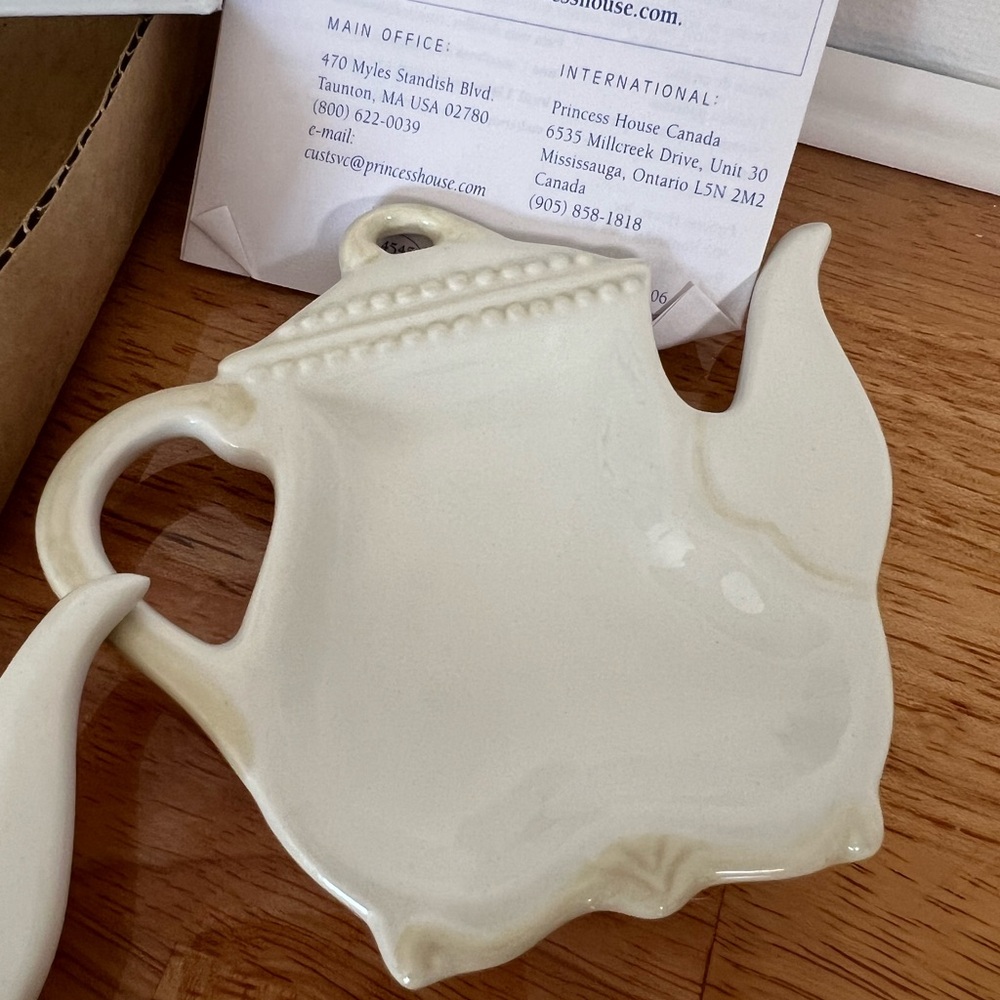 Princess House Ivory Ceramic Teabag Holders - Picture 2 of 7